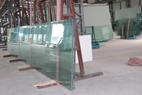 Các lớp ở giữa Nhà chọc trời Tấm kính tiêu chuẩn