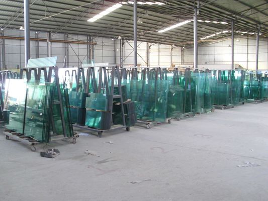 Các lớp ở giữa Nhà chọc trời Tấm kính tiêu chuẩn