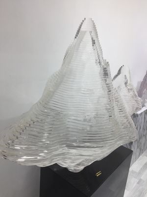 Trang trí văn phòng Artisitc Divine Bespoke Crystal Acrylic Glass