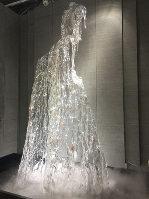 Trang trí văn phòng Artisitc Divine Bespoke Crystal Acrylic Glass