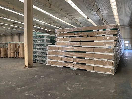 Không có bong bóng lan can Tấm kính cường lực cho lan can sàn